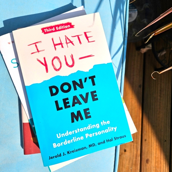 Psychology Studies Self Help Book - Picture 1 of 3